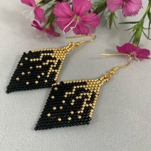 Diamond shape Earrings